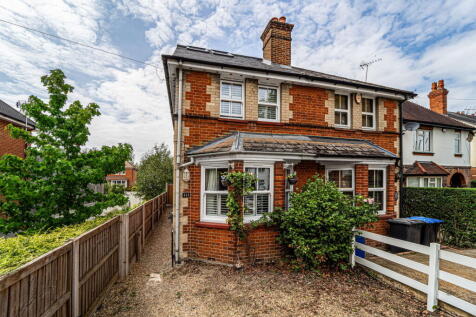 4 bedroom semi-detached house for sale