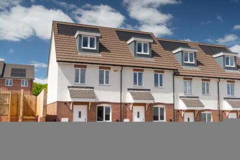 3 bedroom end of terrace house for sale