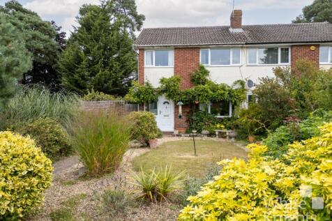 4 bedroom semi-detached house for sale