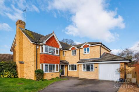 Sevenoaks Drive, Reading RG7 5 bed detached house for sale