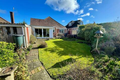 2 bedroom detached bungalow for sale