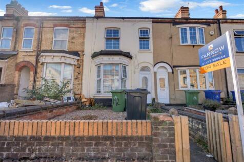 4 bedroom terraced house for sale