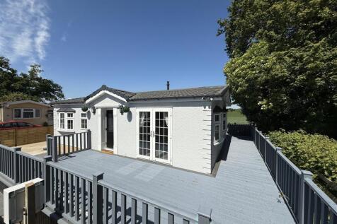 Lower Dunsforth, York 2 bed park home for sale