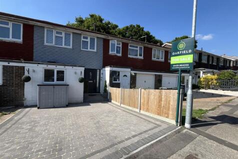 4 bedroom terraced house for sale