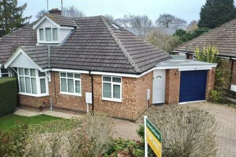 2 bedroom semi-detached bungalow for sale