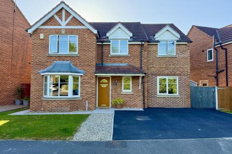 5 bedroom detached house for sale