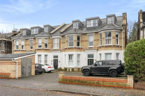 2 bedroom flat for sale