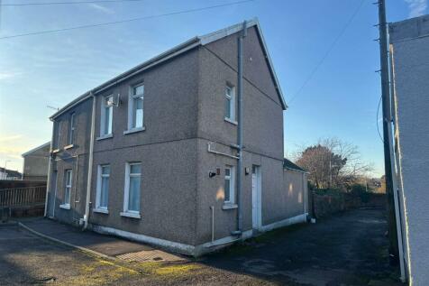 2 bedroom semi-detached house for sale