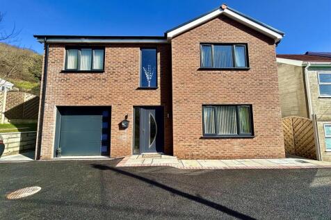 Stradey Hill, Llanelli 4 bed detached house for sale