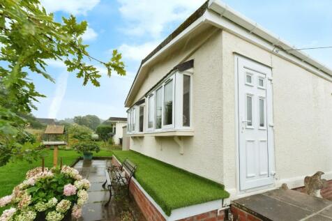 2 bedroom detached house for sale