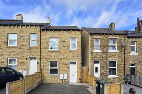 Osborne Road, Huddersfield HD1 5 bed end of terrace house for sale
