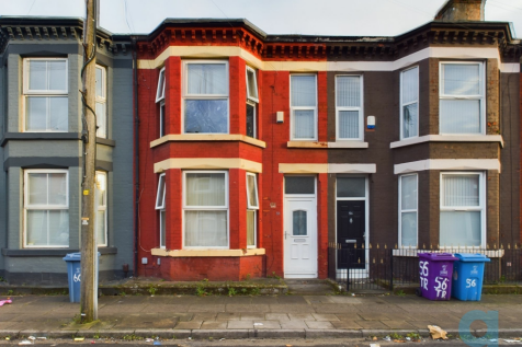 Thornycroft Road, Liverpool, L15 3 bed terraced house for sale