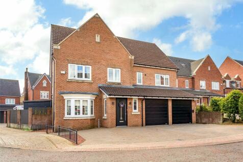 5 bedroom detached house for sale