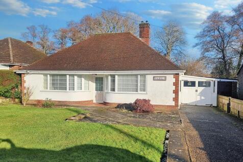 2 bedroom detached bungalow for sale