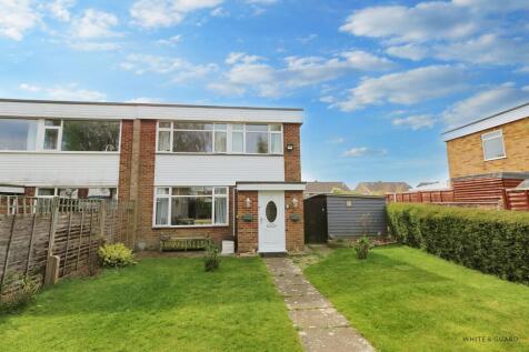 3 bedroom semi-detached house for sale