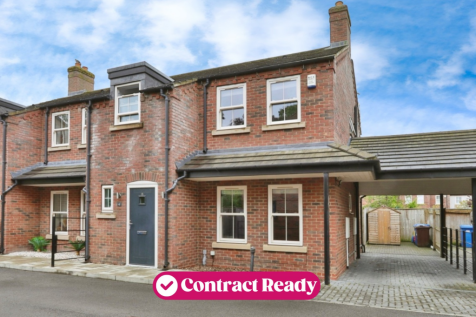 3 bedroom semi-detached house for sale