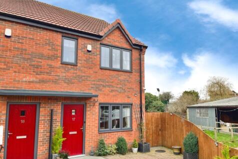 3 bedroom end of terrace house for sale