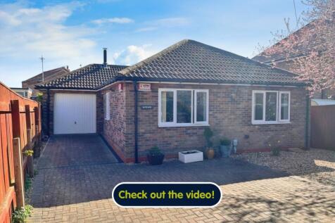 Mill Lane, Driffield YO25 2 bed detached bungalow for sale
