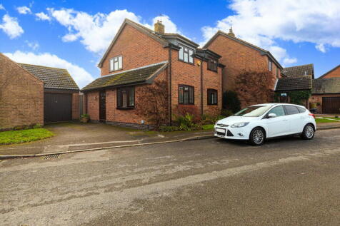 Brookhouse Close, Leicester LE7 3 bed detached house for sale