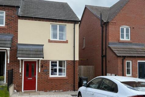 2 bedroom end of terrace house for sale