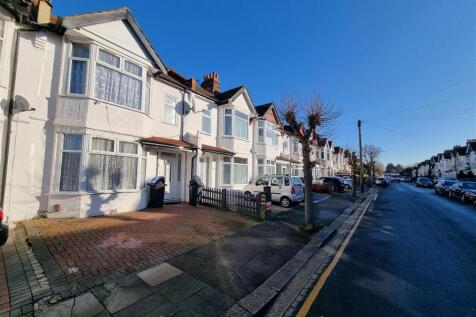Melrose Avenue, CR4 3 bed terraced house for sale
