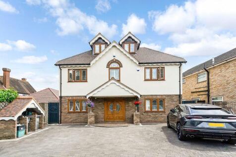 6 bedroom detached house for sale