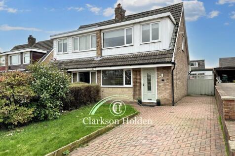 3 bedroom semi-detached house for sale