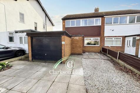 Watling Street Road, Fulwood... 3 bed semi