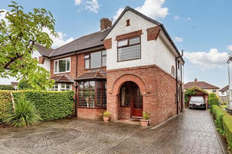4 bedroom semi-detached house for sale