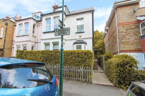 2 bedroom maisonette for sale