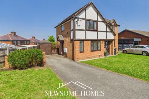 2 bedroom semi-detached house for sale