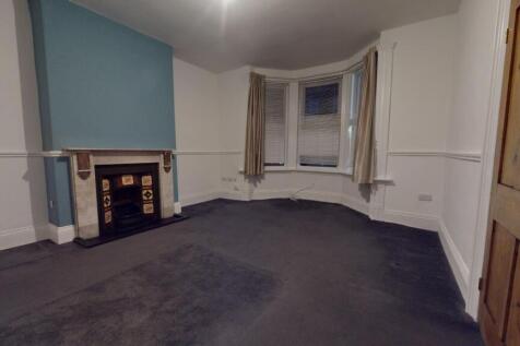 St. Vincent Street, South Shields... 2 bed ground floor flat for sale