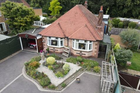 3 bedroom detached bungalow for sale