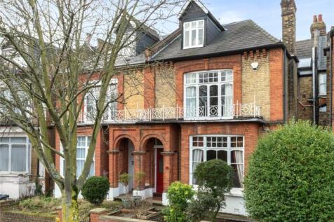 5 bedroom terraced house for sale