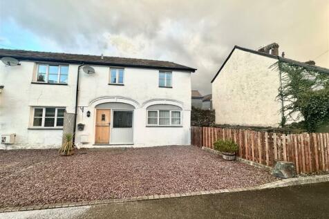 2 bedroom terraced house for sale