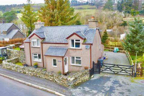 2 bedroom detached house for sale