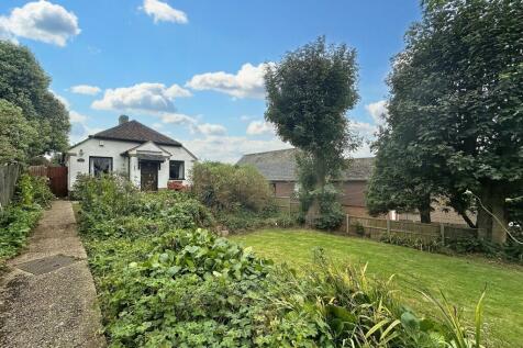 2 bedroom detached bungalow for sale