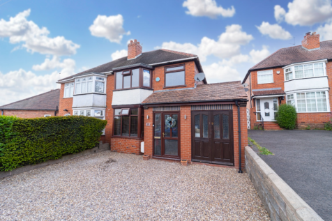 3 bedroom semi-detached house for sale