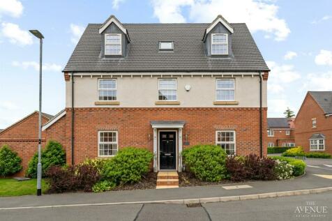 5 bedroom detached house for sale