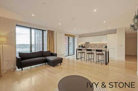James Cook Building, Royal Warf... 3 bed apartment for sale