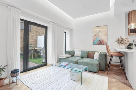 London W1U 1 bed flat for sale