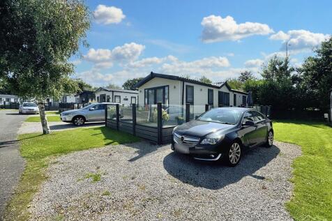 Carnforth LA6 2 bed lodge for sale
