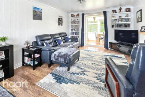 Spalding PE11 3 bed detached bungalow for sale