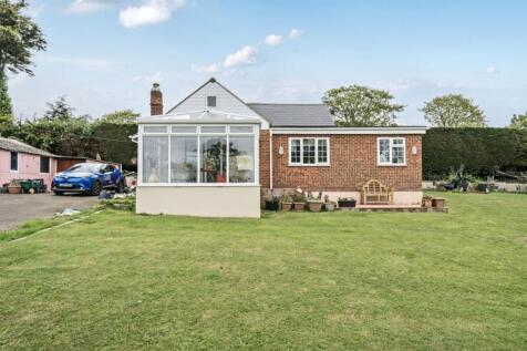 3 bedroom detached bungalow for sale