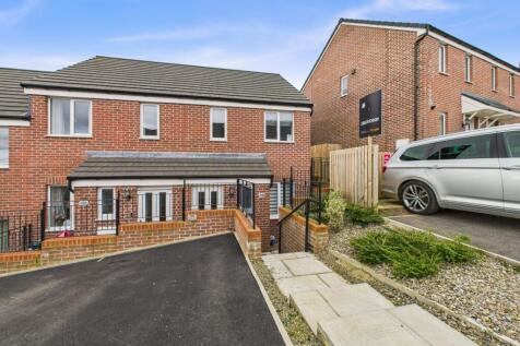 2 bedroom semi-detached house for sale