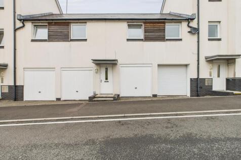 2 bedroom coach house for sale