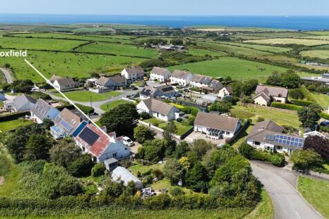 4 bedroom detached bungalow for sale