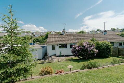 2 bedroom semi-detached bungalow for sale