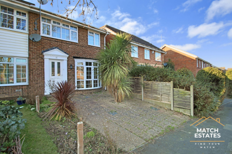 Regency Court, Sittingbourne ME10 3 bed end of terrace house for sale
