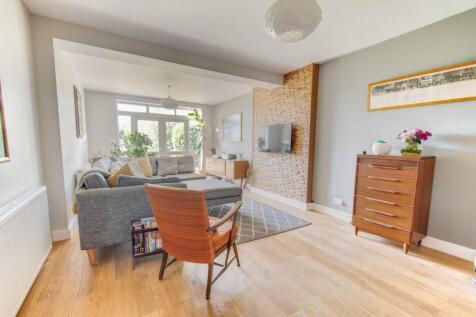 Kineton Green Road, West Midlands B92 4 bed detached house for sale